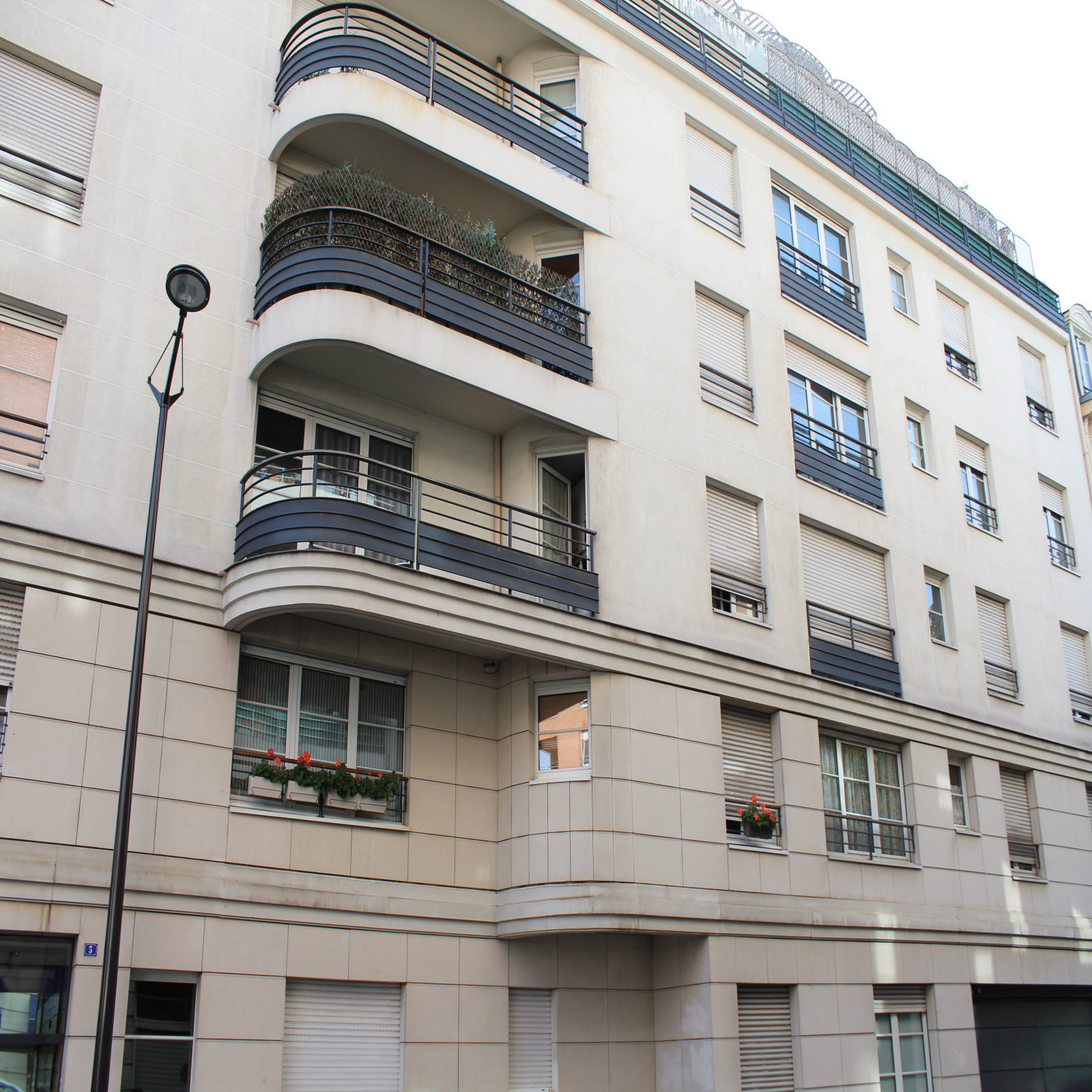 location BOIS-COLOMBES - CENTRE.
